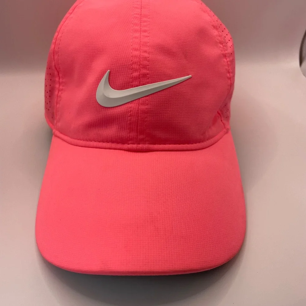 Nike Golf Legacy91 Dri-FIT Neon Pink Perforated Adjustable Hat 892721-686 OSFM
